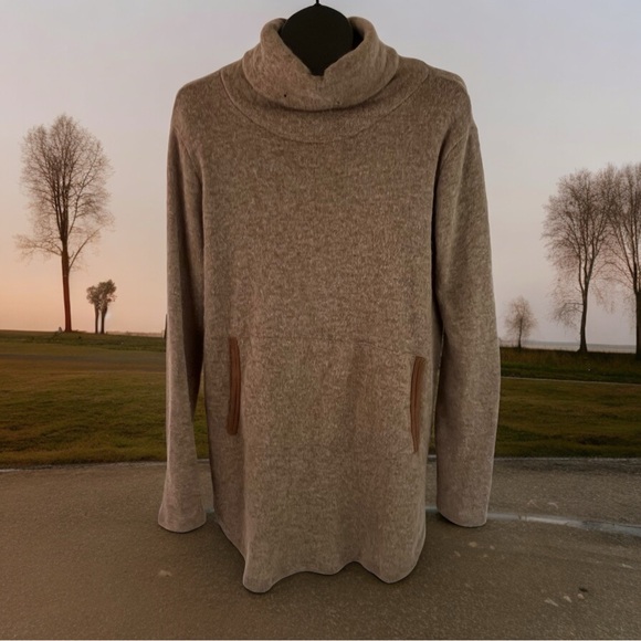 Cowl Neck Tunic Sweater by Hailey & Co - Size Large - Picture 9 of 12